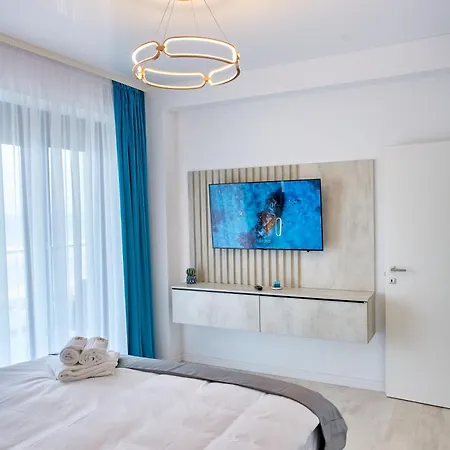 Aparthotel By R S 4 Navodari