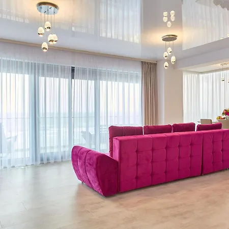 By R S 4 Aparthotel Navodari