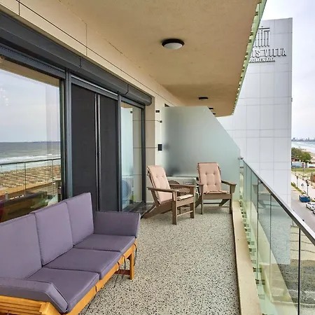 Aparthotel By R S 4 3*