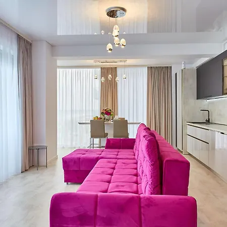 Aparthotel By R S 4 Navodari