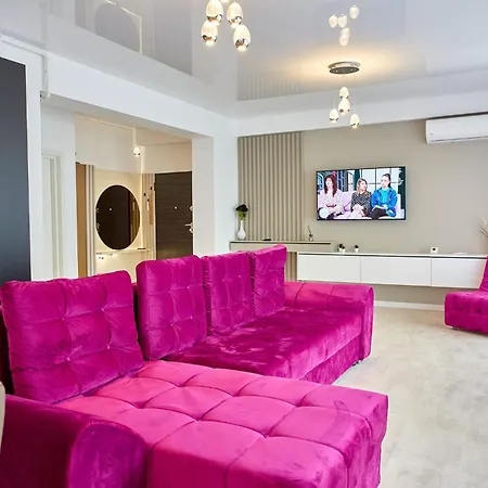 By R S 4 Aparthotel