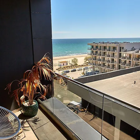 By R S 4 Apartmanhotel