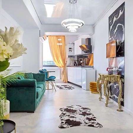 Apartmanhotel By R S 4 3*