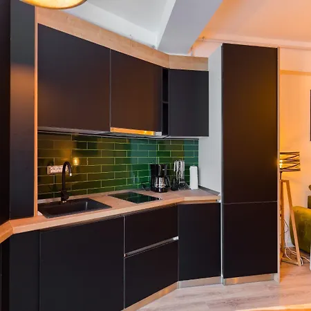 By R S 4 Apartmanhotel Năvodari